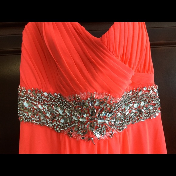 Dress (Size 6) - Picture 3 of 3